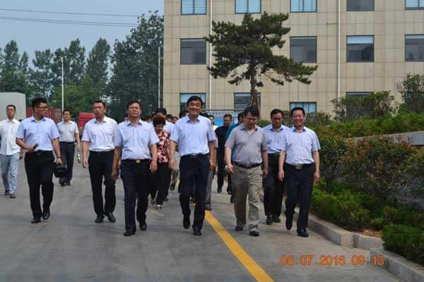 博山區領導蒞臨三豐進行現場點評工作